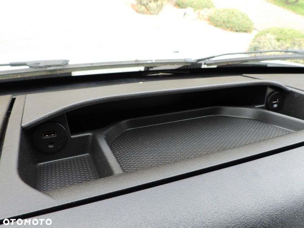 Iveco DAILY 35S16 KONTENER WINDA 8 PALET TEMPOMAT KLIMATYZACJA BLIŹNIACZE KOŁA  160KM - 38