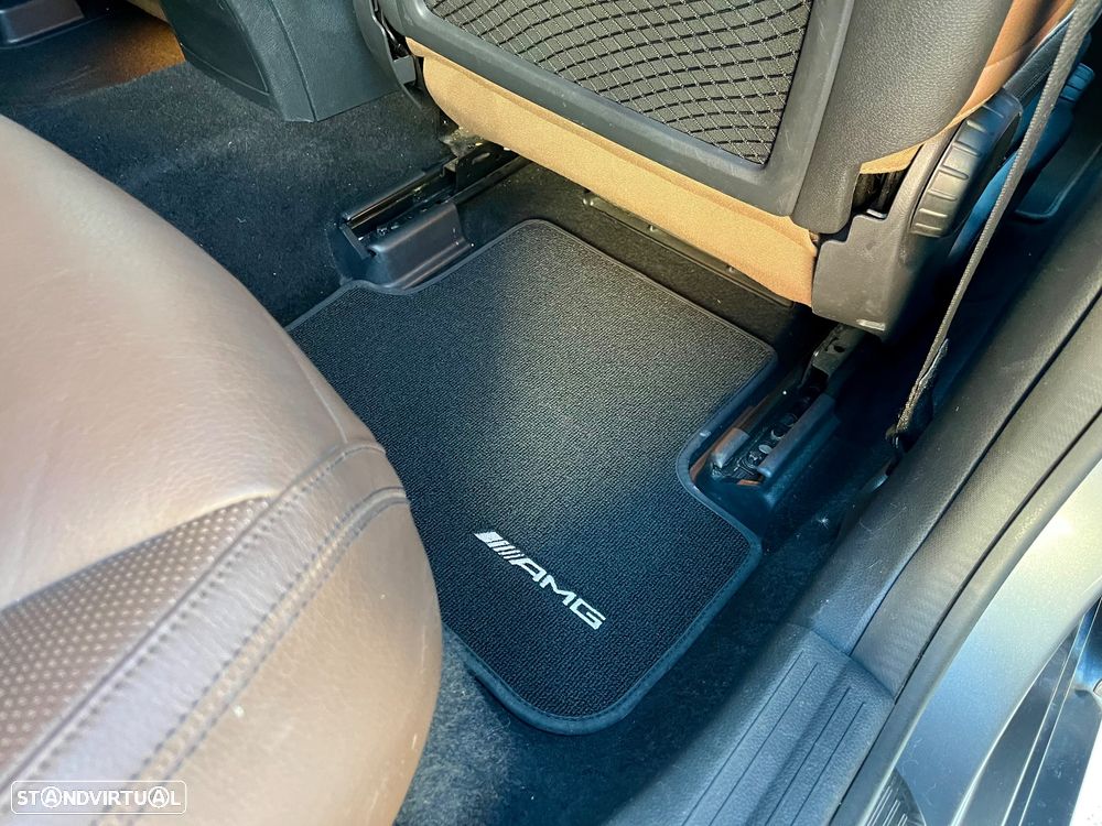 Mercedes-Benz CLA 45 AMG 4Matic 7G-DCT Orange Art Edition - 34