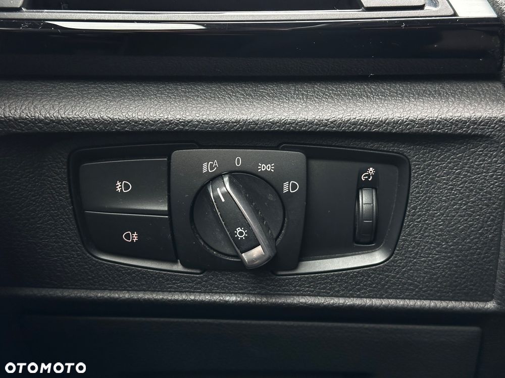 BMW Seria 2 225d Luxury Line - 15