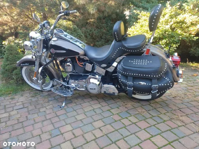 Harley-Davidson Softail Heritage Classic - 12