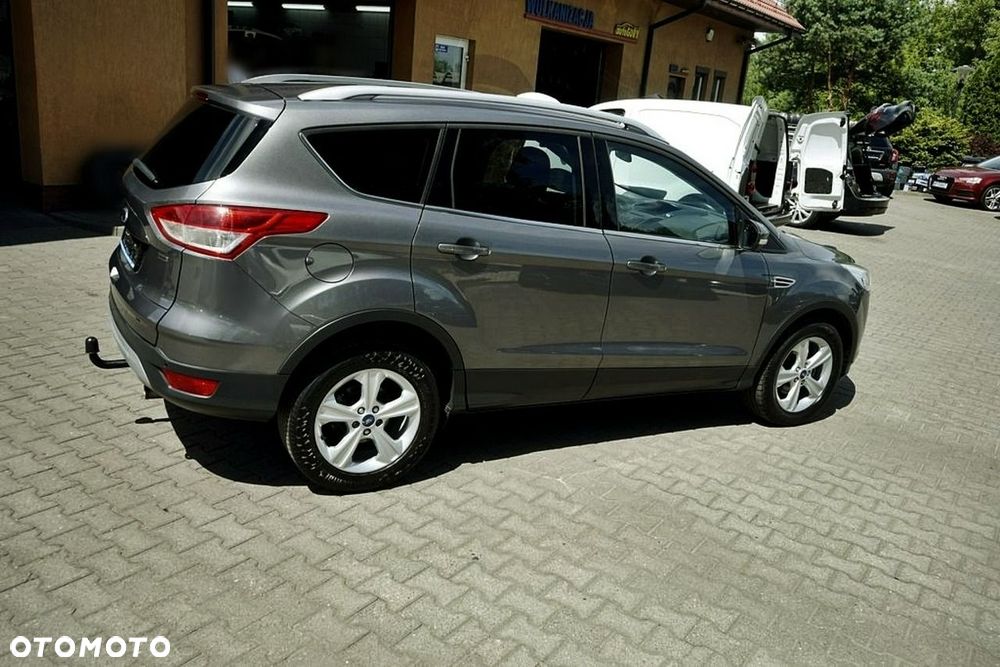 Ford Kuga - 10