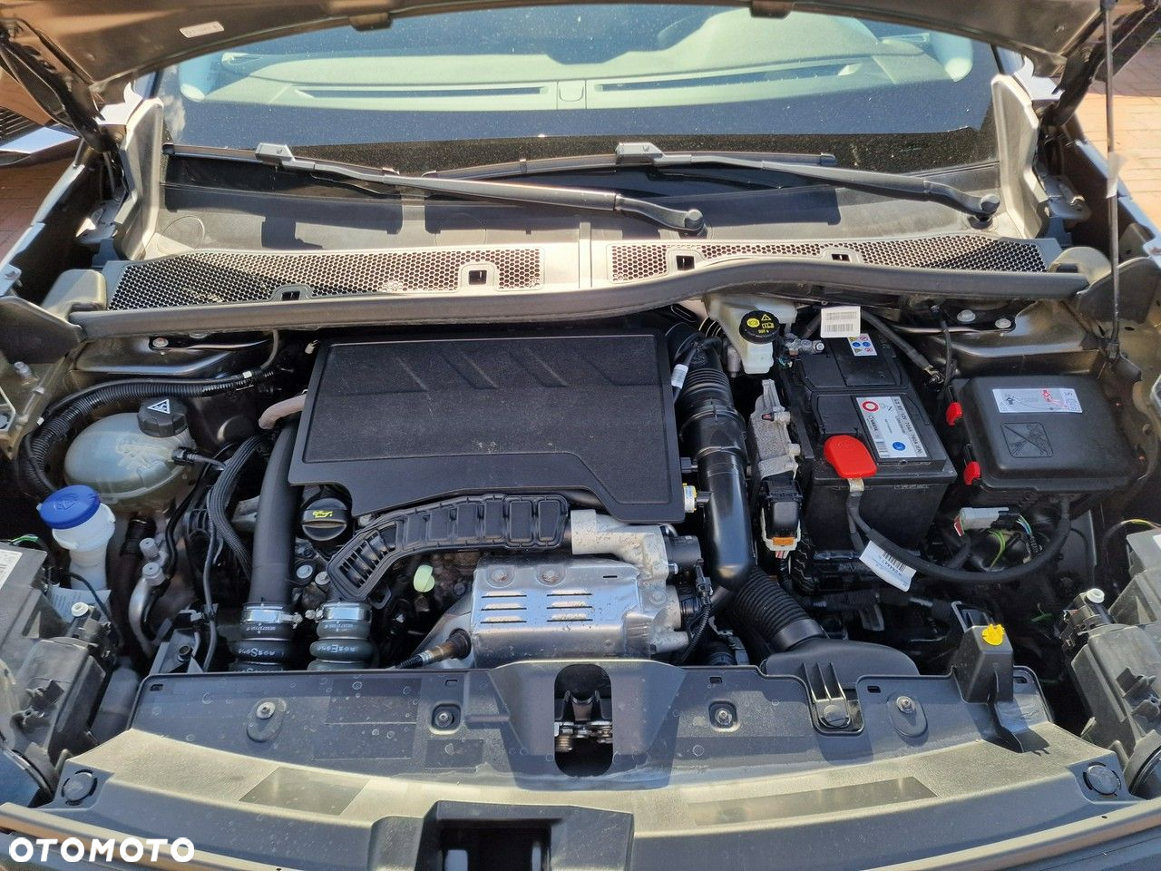 Peugeot 2008 1.2 PureTech Active Pack S&S EAT8 - 37
