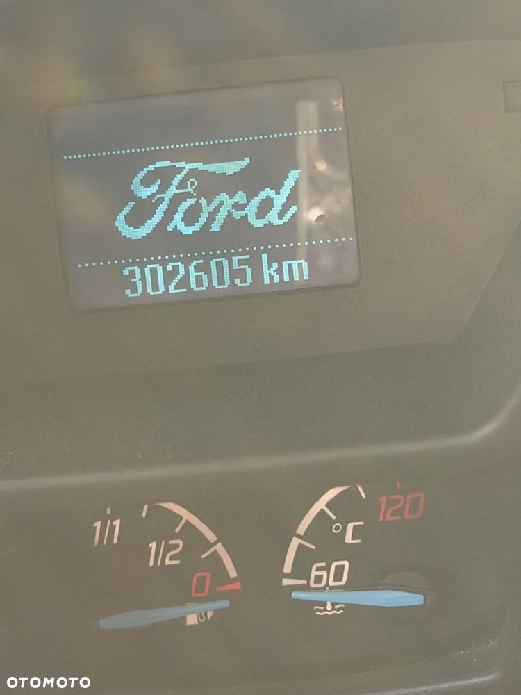 Ford TRANSIT CONNECT - 8