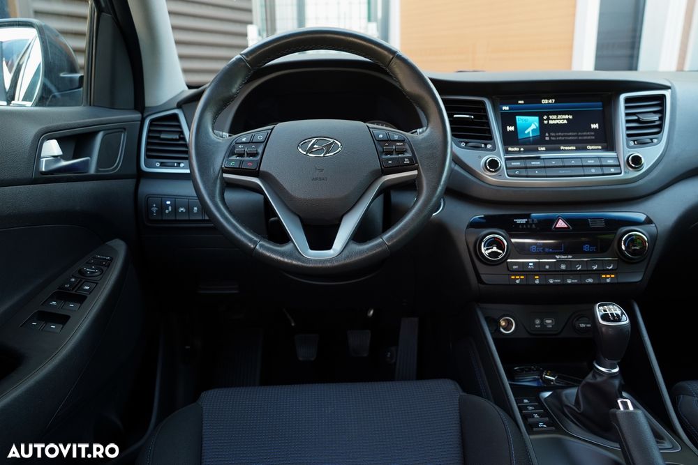 Hyundai Tucson 2.0 CRDI 4WD 6MT Premium - 11