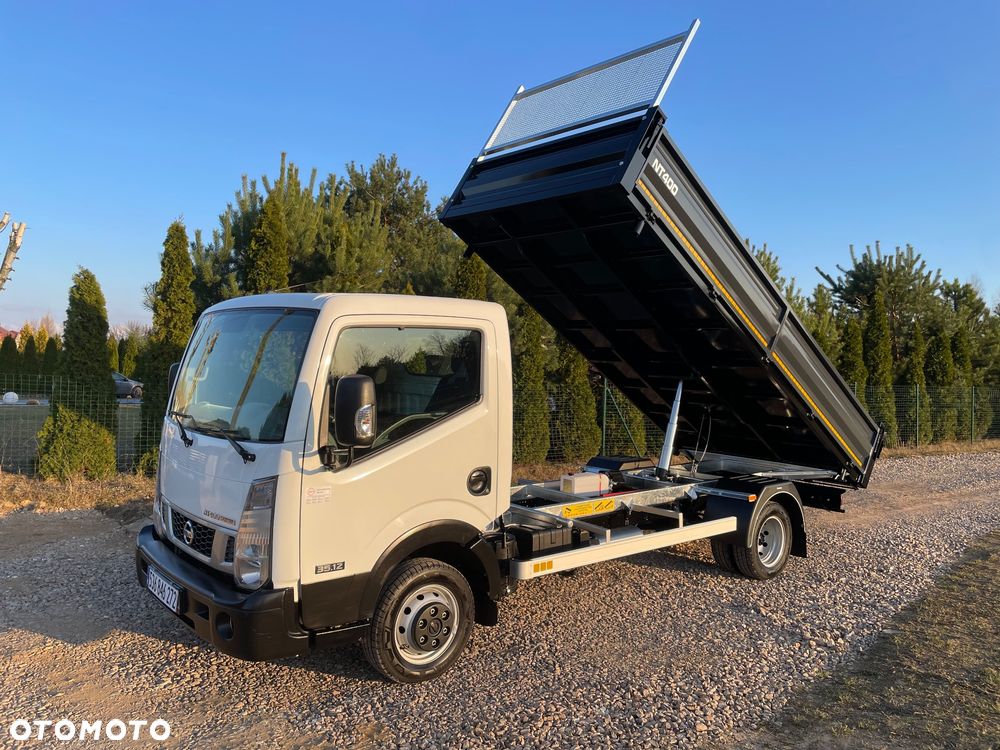 Nissan Cabstar NT400 - 1