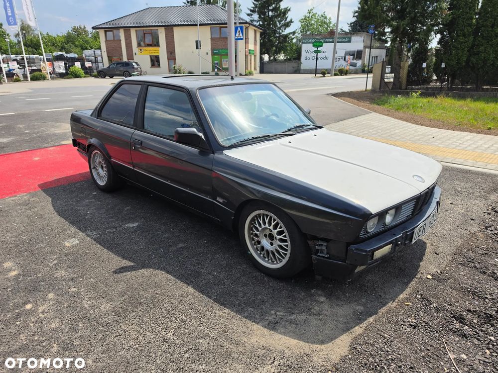 BMW Seria 3 325i - 1