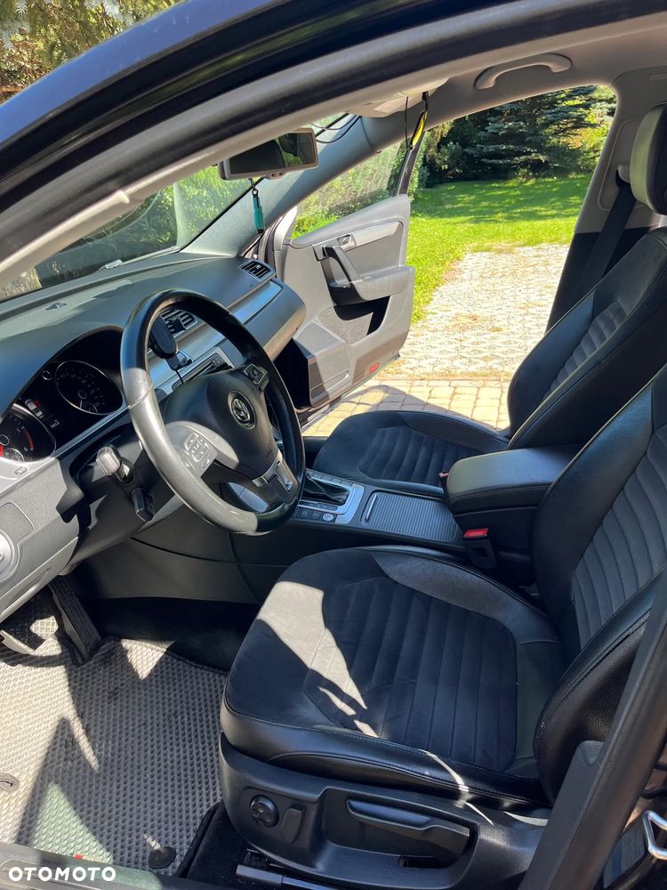 Volkswagen Passat 2.0 TDI Highline DSG - 4
