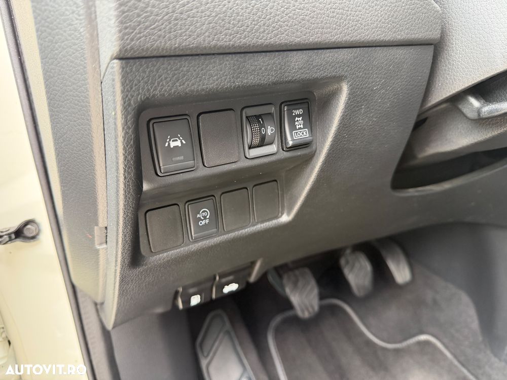 Nissan Qashqai 1.6 DCI ALL-MODE 4x4i N-Connecta - 20