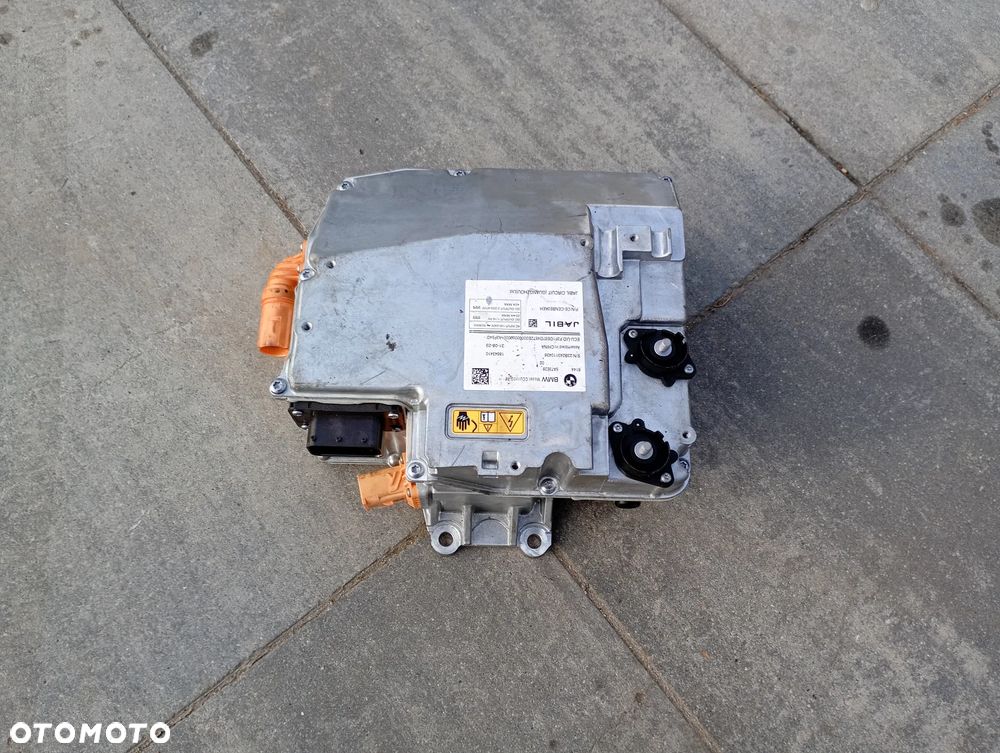 BMW G26 I4 I20 G60 JEDNOSTKA ŁADUJĄCA FALOWNIK KONWERTER INWERTER 5A73E28 - 2