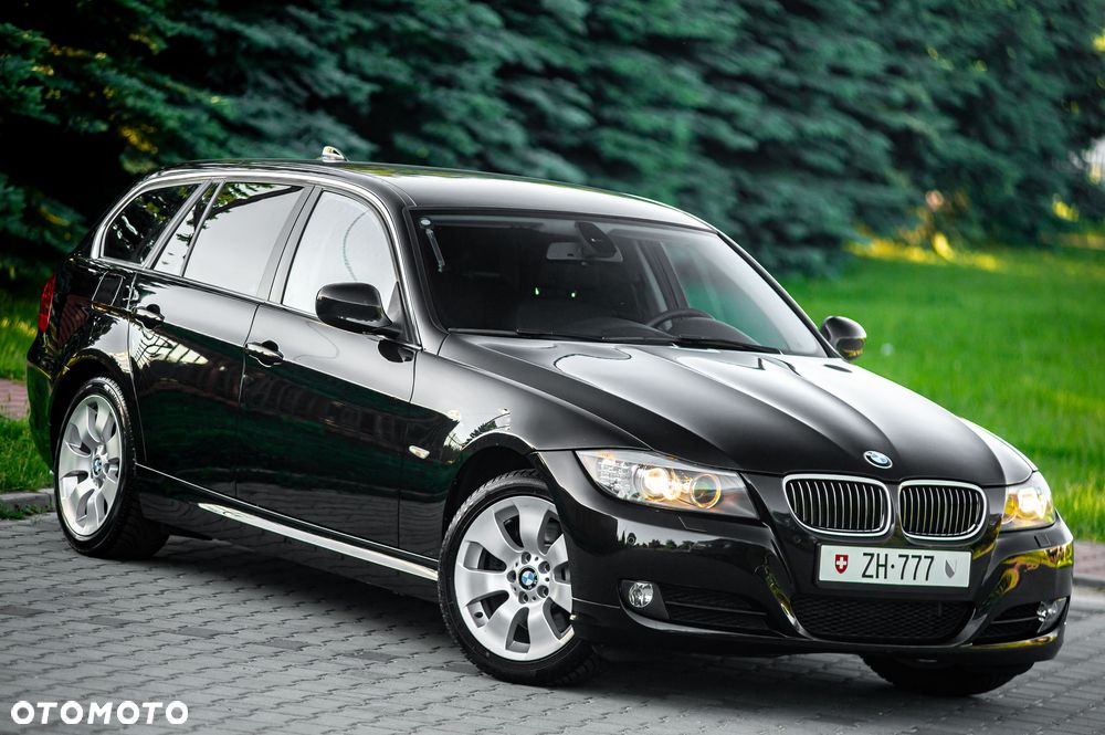 BMW Seria 3 325i xDrive - 5