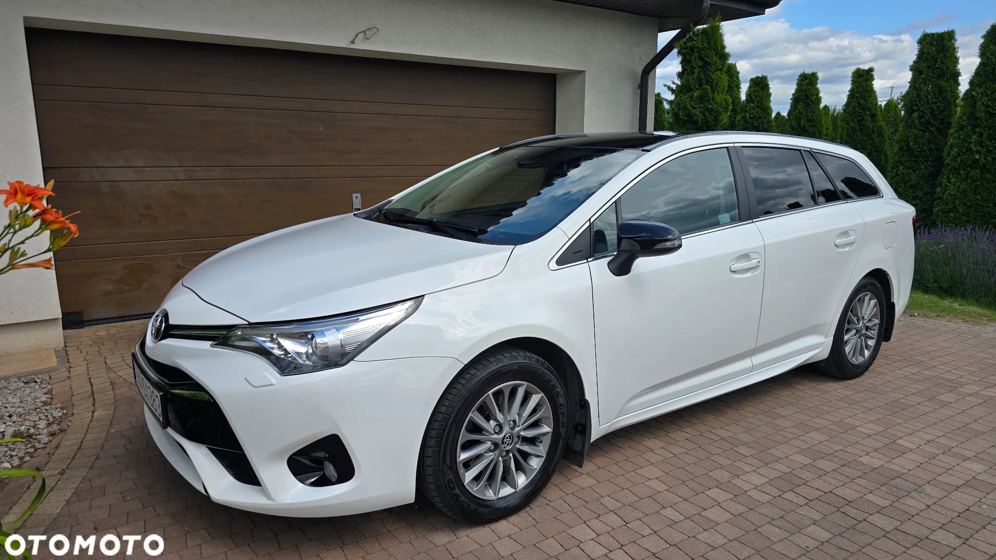 Toyota Avensis - 4