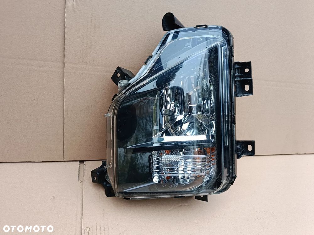 Światło do jazdy dziennej prawe Mitsubishi L200 V 5 lift DRL halogen H-KK18N - 1