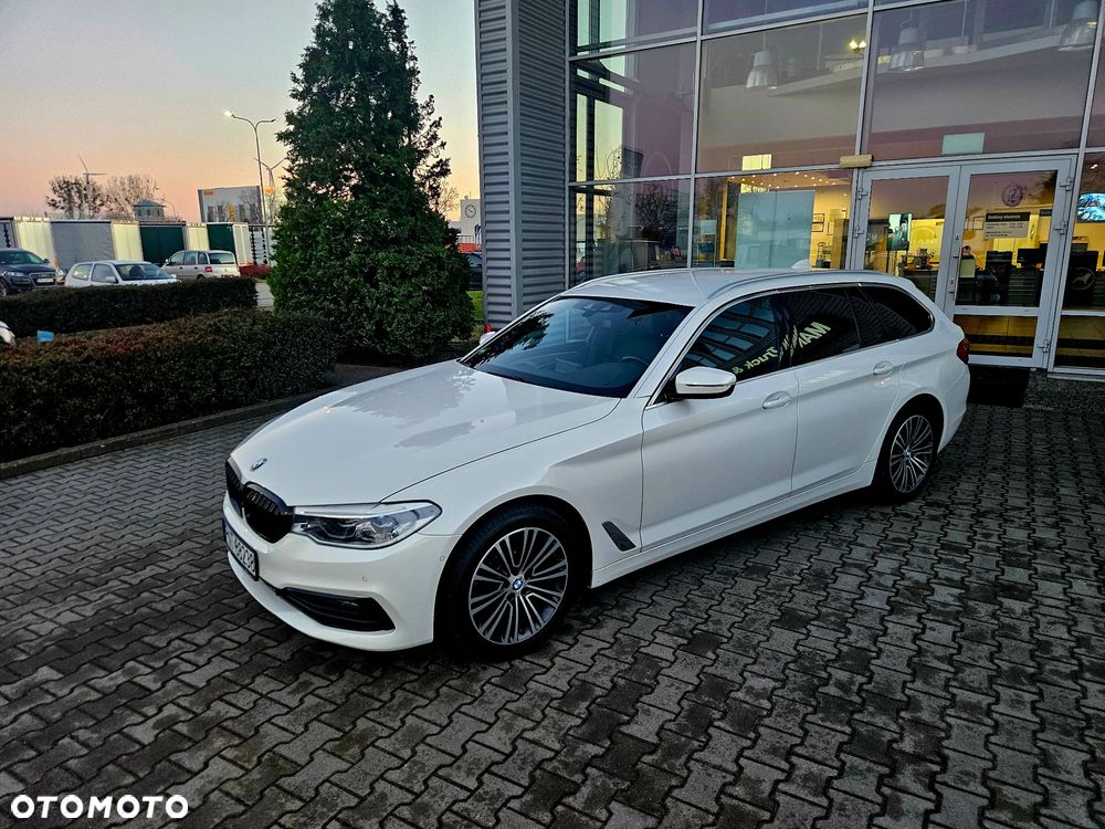 BMW Seria 5 520d xDrive Sport Line - 9