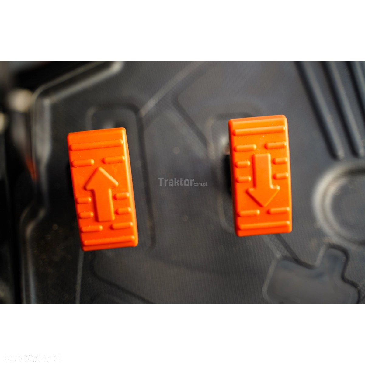 LS Traktor LS Tractor MT3.40 HST CAB 4WD 40 KM - 25