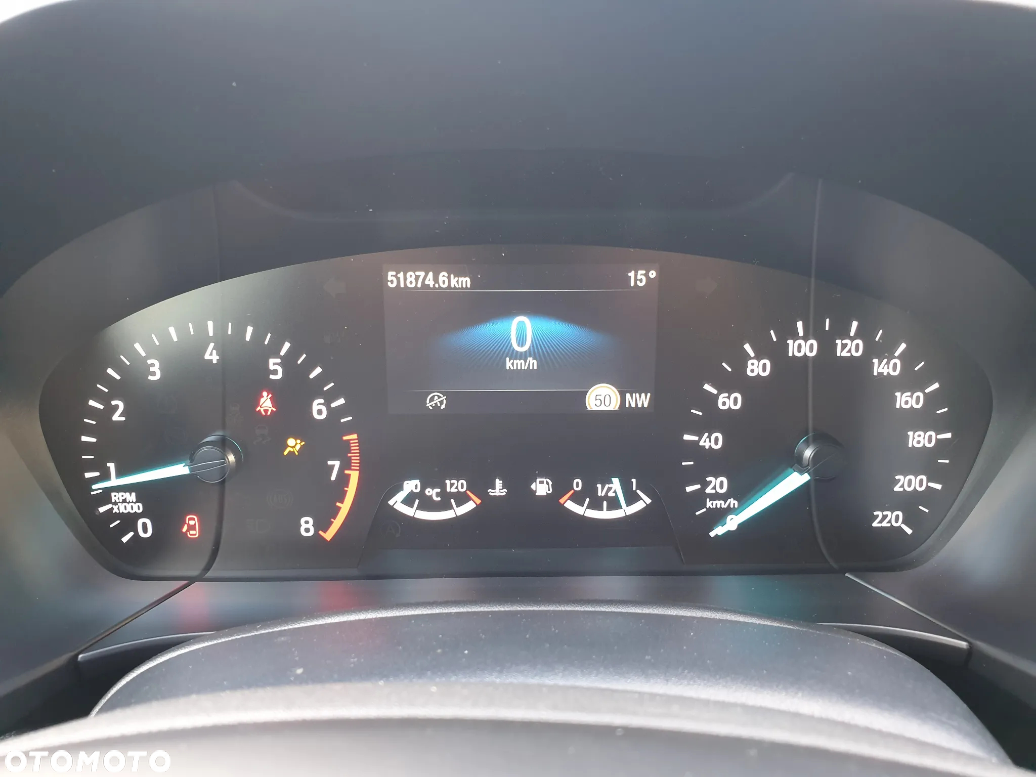 Ford Kuga 1.5 EcoBoost TITANIUM - 28