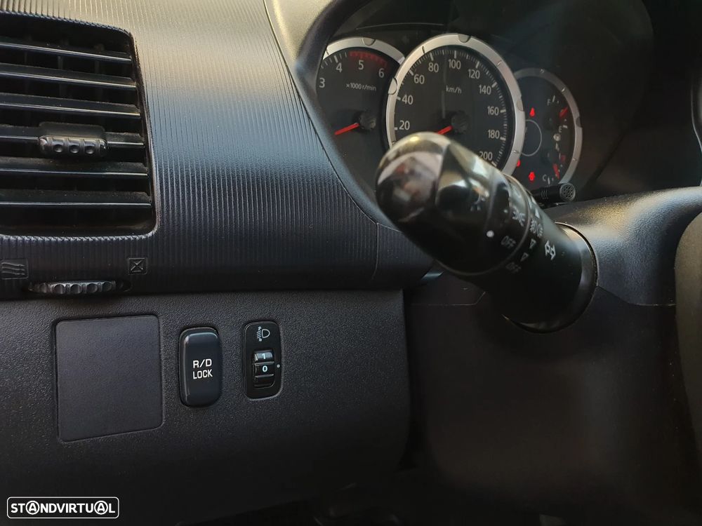 Mitsubishi L200 2.5 DI-D CD Invite AC CC 4WD - 12