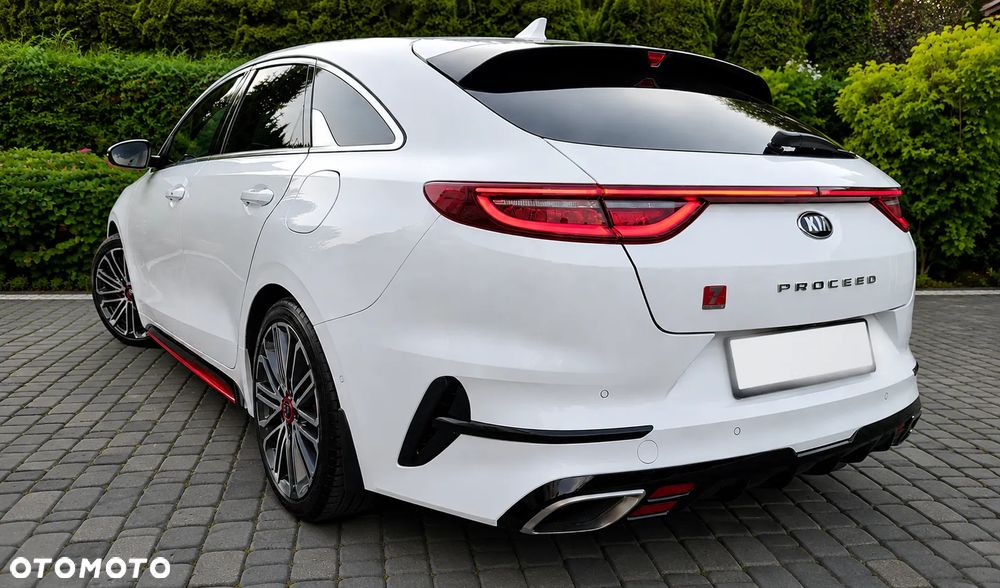 Kia ProCeed - 7