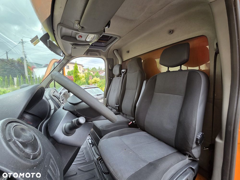 Renault Master III - 9