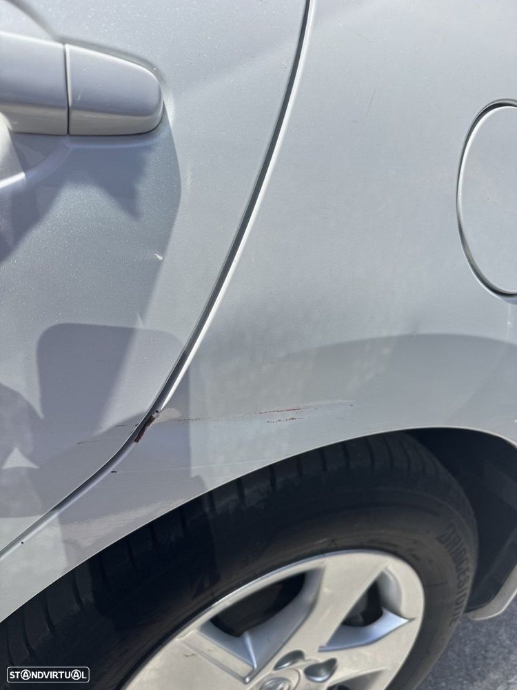 Toyota Auris 1.8 HSD - 12