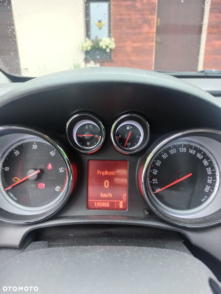Opel Astra - 8