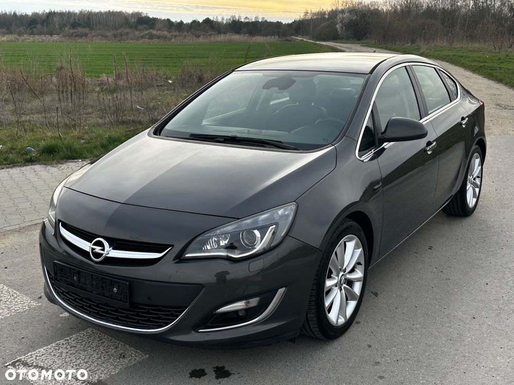 Opel Astra 1.6 Turbo Automatik Cosmo - 1