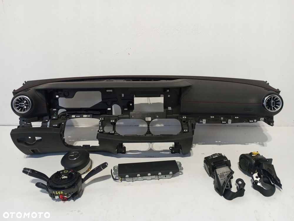 Konsola pulpit deska MERCEDES CLS A257 AMG HEAD UP CZERWONA NIĆ - 2