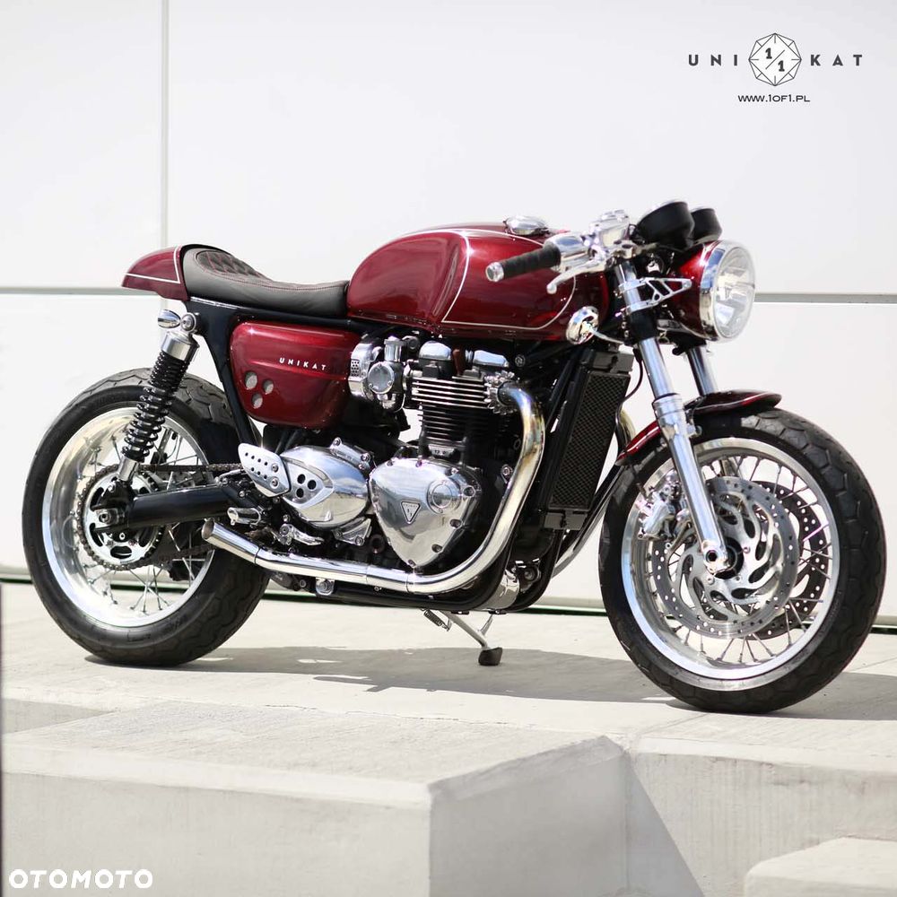 Triumph Thruxton - 1
