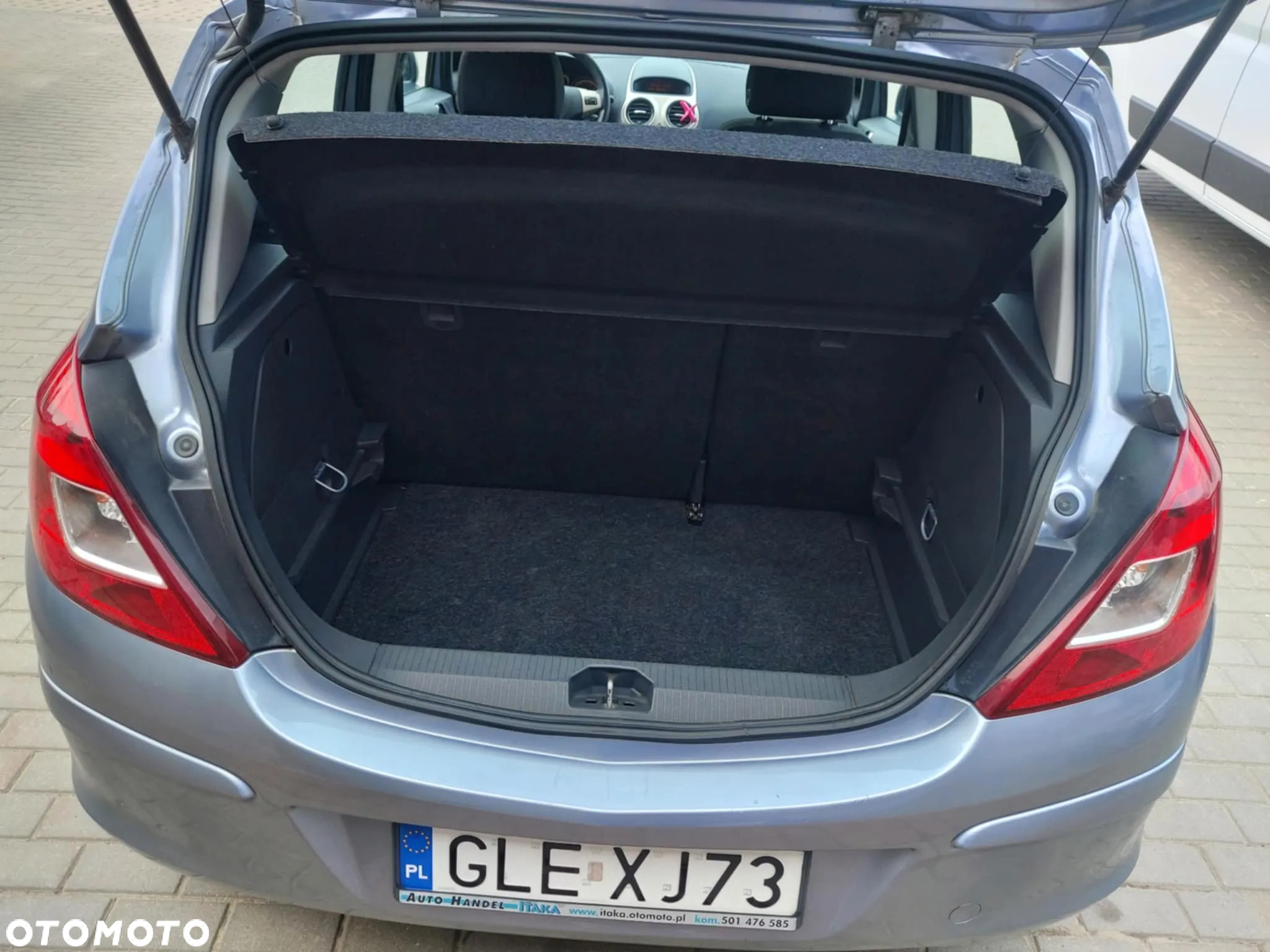 Opel Corsa 1.2 16V Enjoy - 11