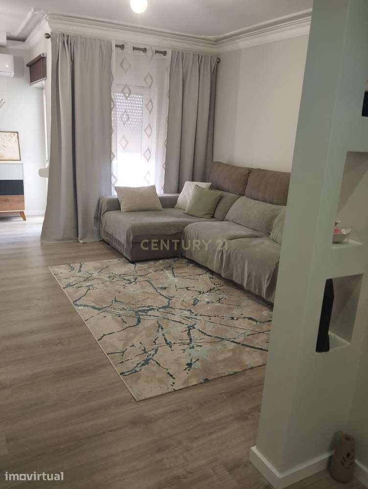 Apartamento Renovado na Sobreda da Caparica, Almada - Grande imagem: 3/19
