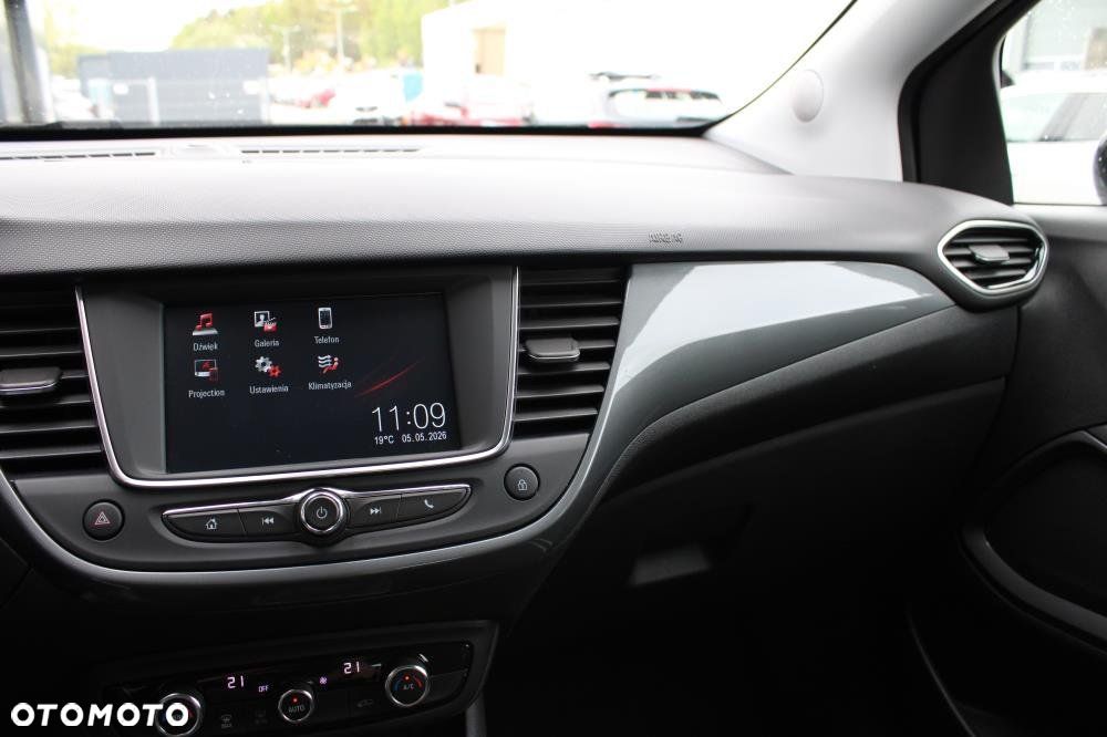 Opel Crossland X - 21