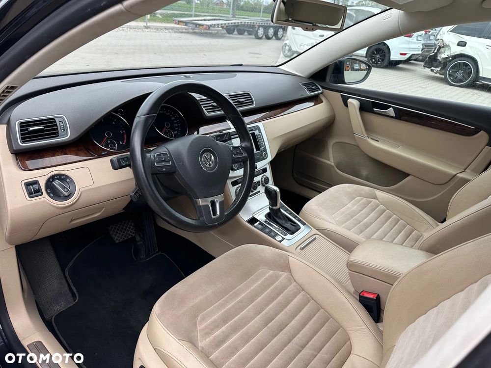 Volkswagen Passat - 10