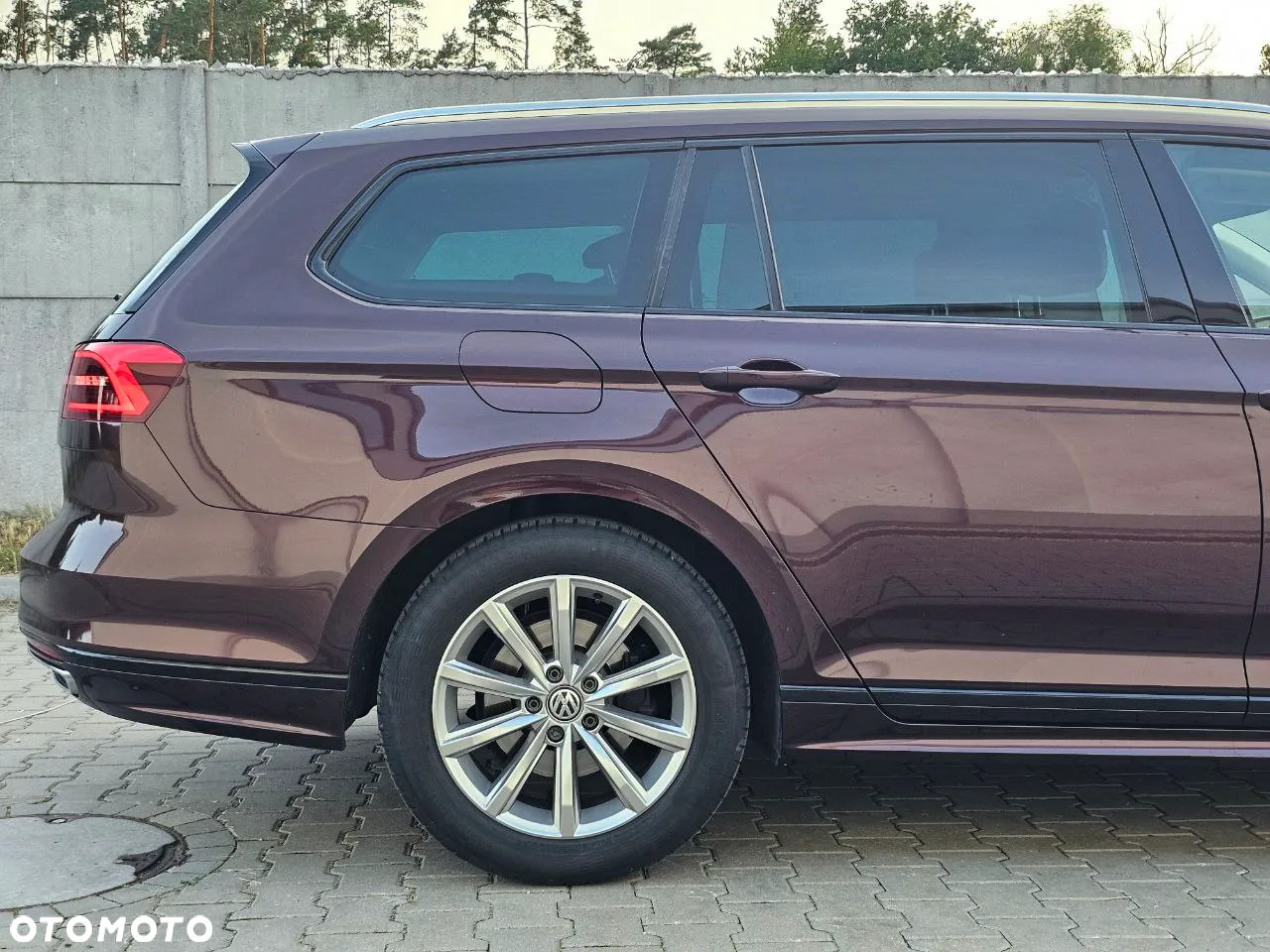 Volkswagen Passat - 15