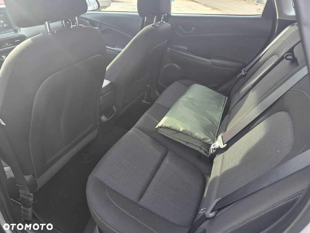 Hyundai Kona - 7