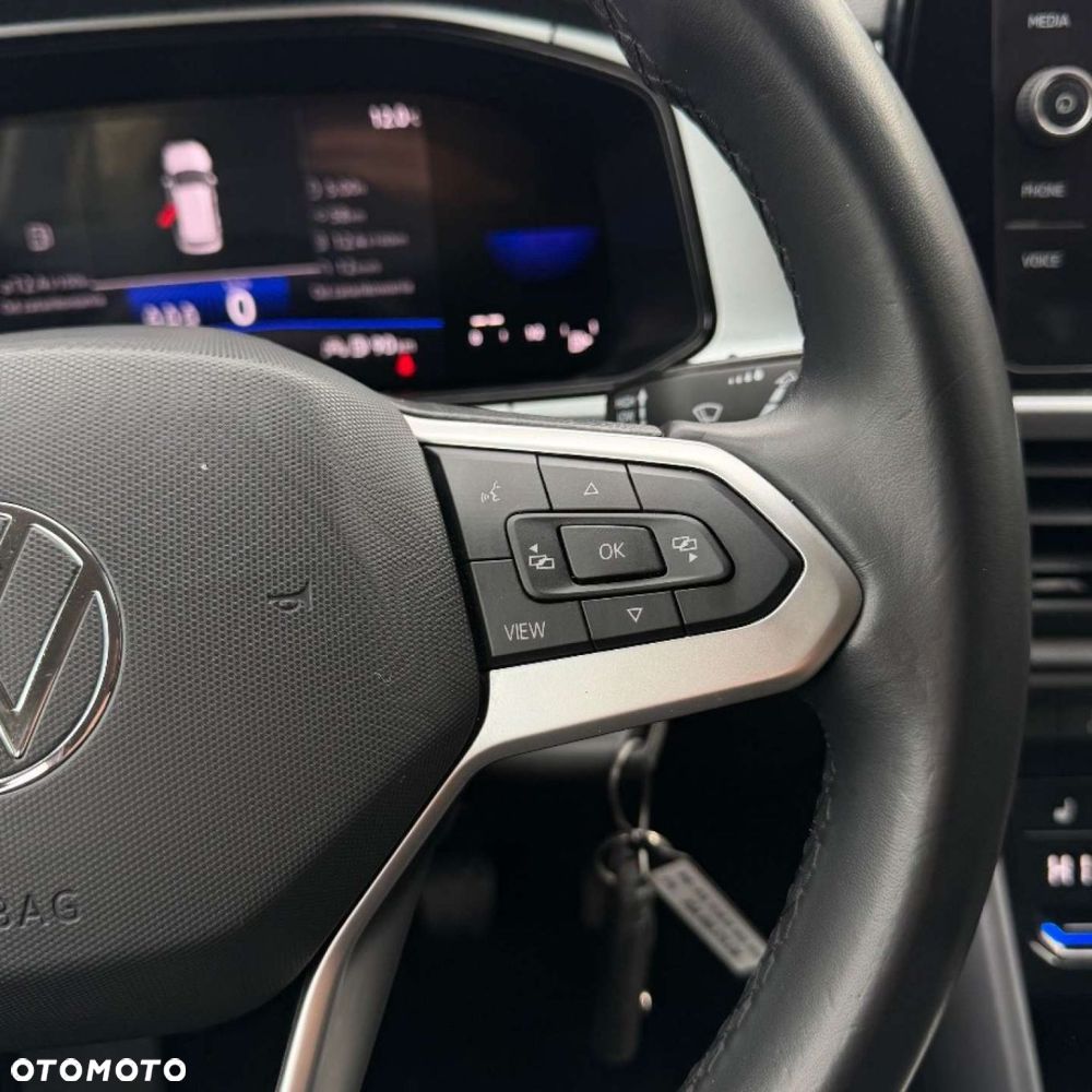Volkswagen T-Roc - 24