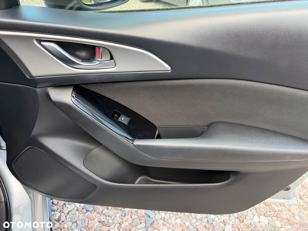 Mazda 3 - 15