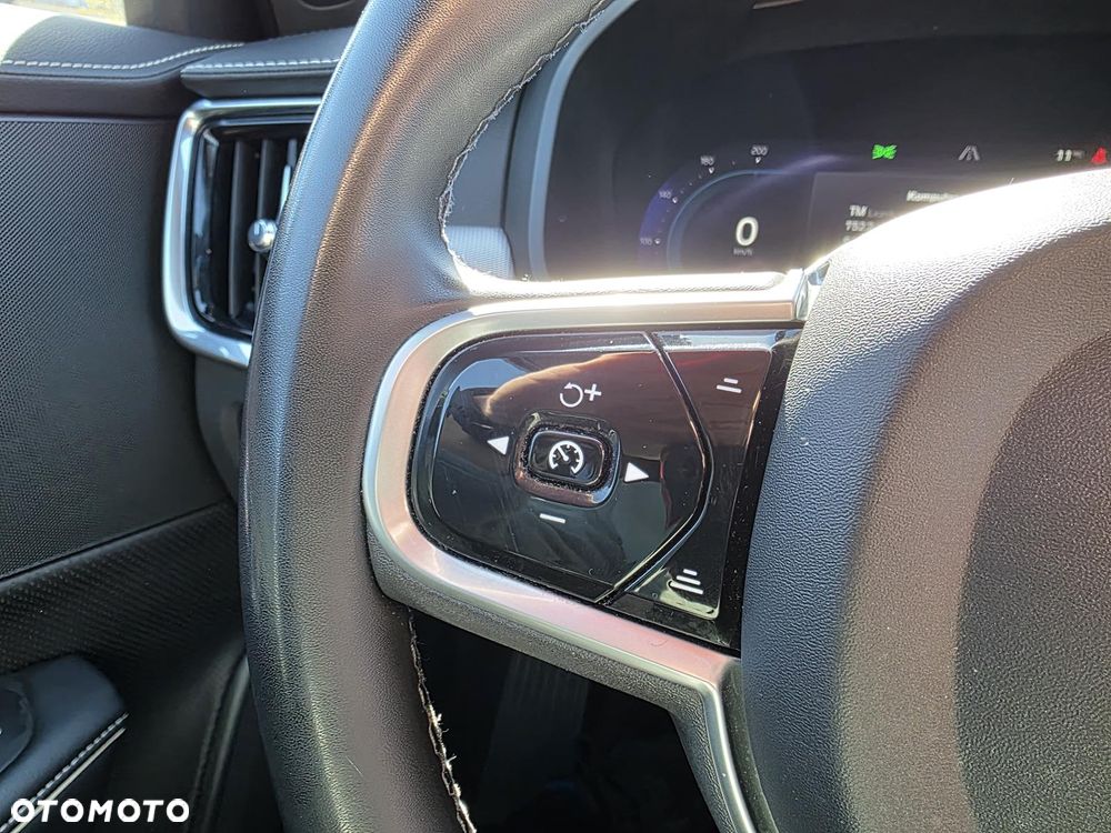Volvo V90 D4 Geartronic R Design - 26
