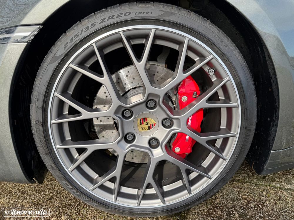 Porsche 911 (992) Carrera 4S PDK - 11