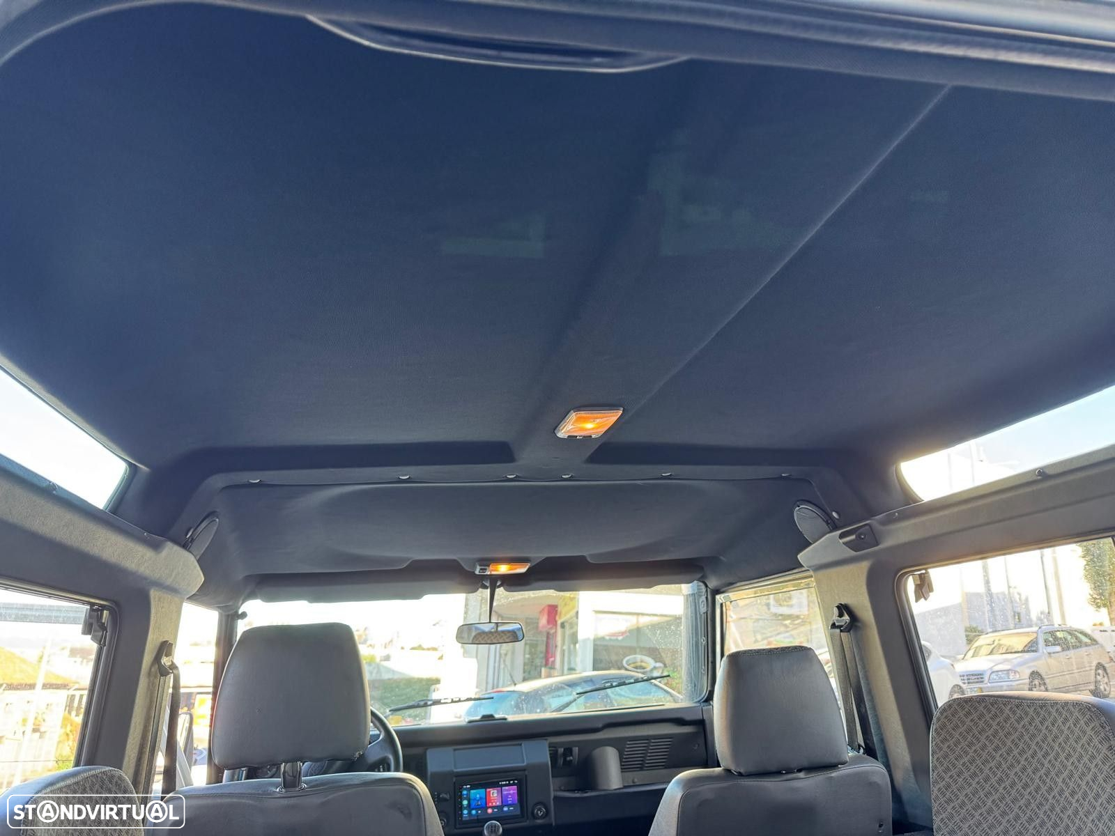 Land Rover Defender 90 2.5 TD5 Metal Top - 15
