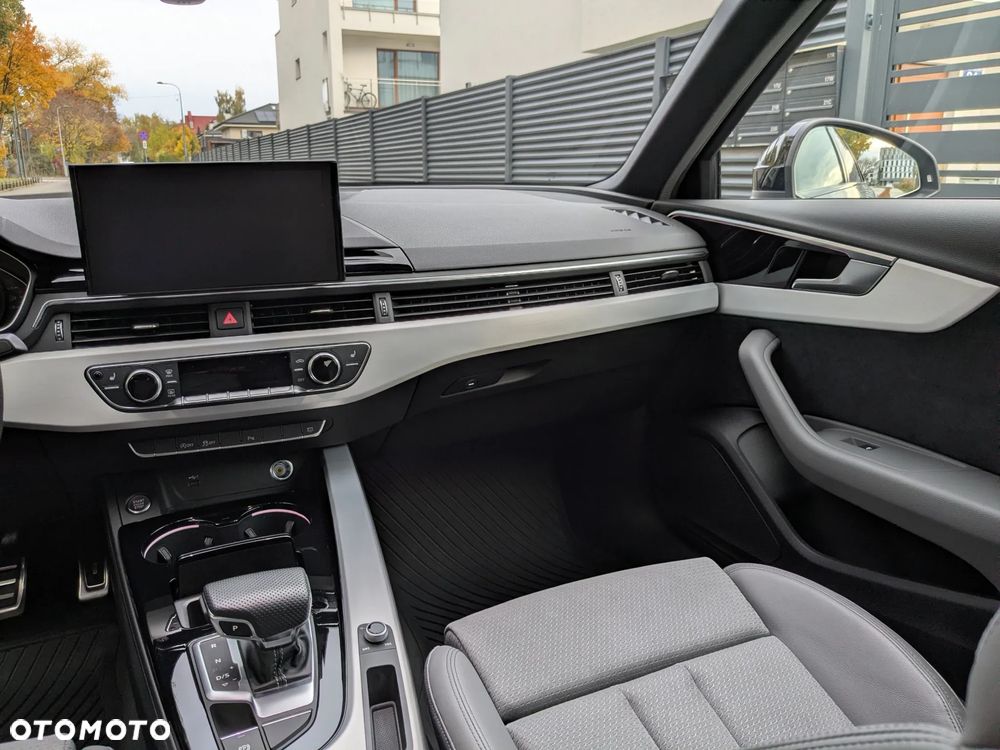 Audi A4 Limousine - 16