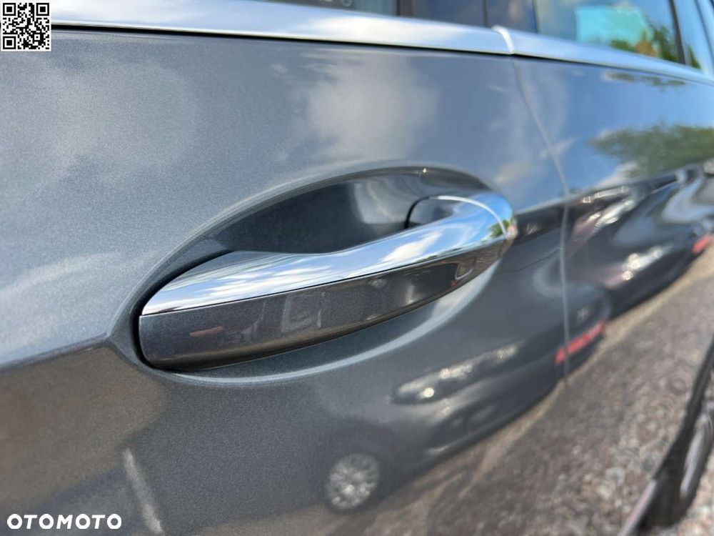 Mercedes-Benz Klasa E - 27