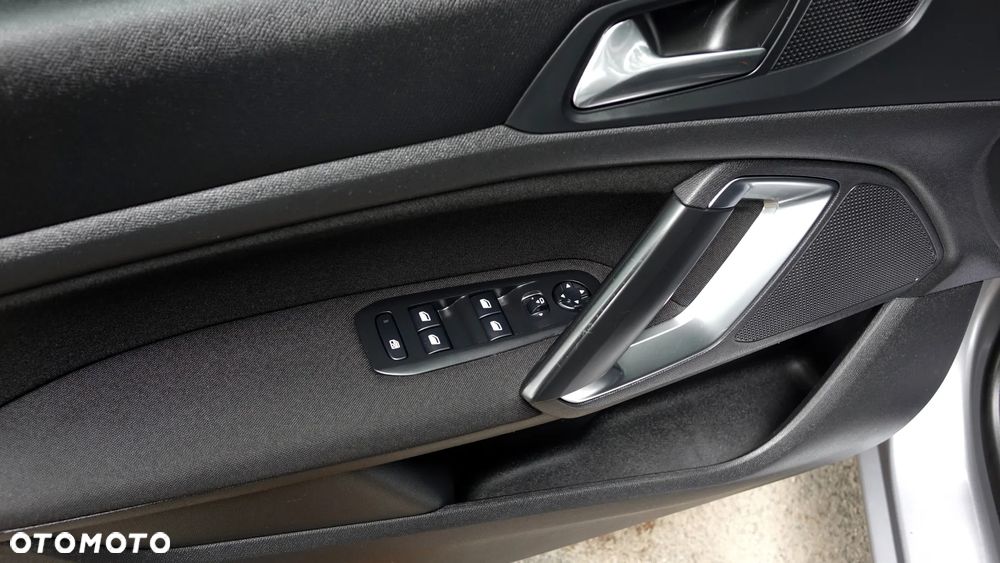 Peugeot 308 BlueHDi 120 Stop & Start Business-Line - 2