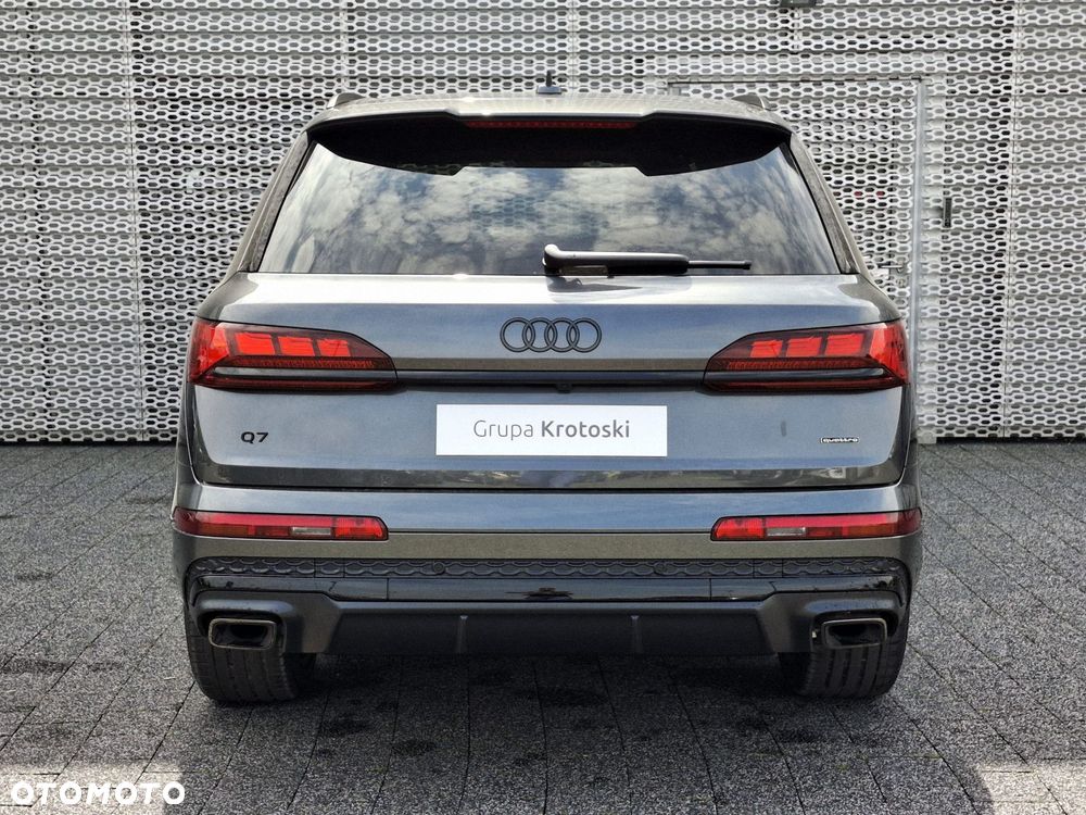 Audi Q7 - 3