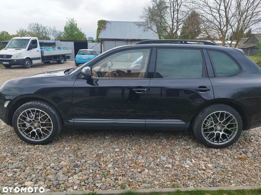 Porsche Cayenne - 13