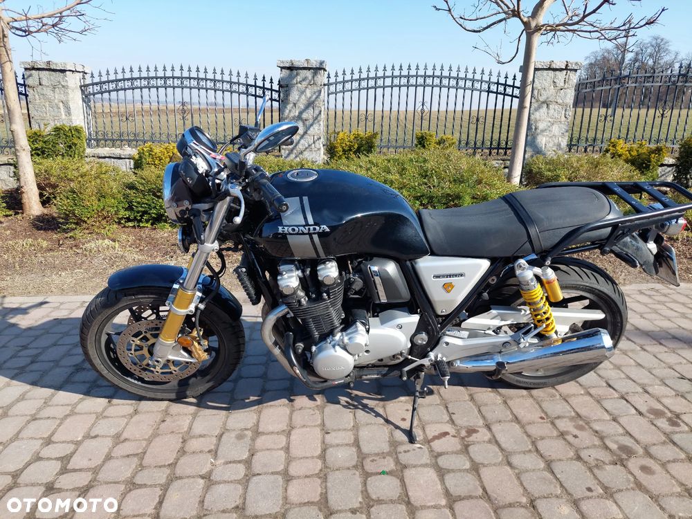Honda CB - 3
