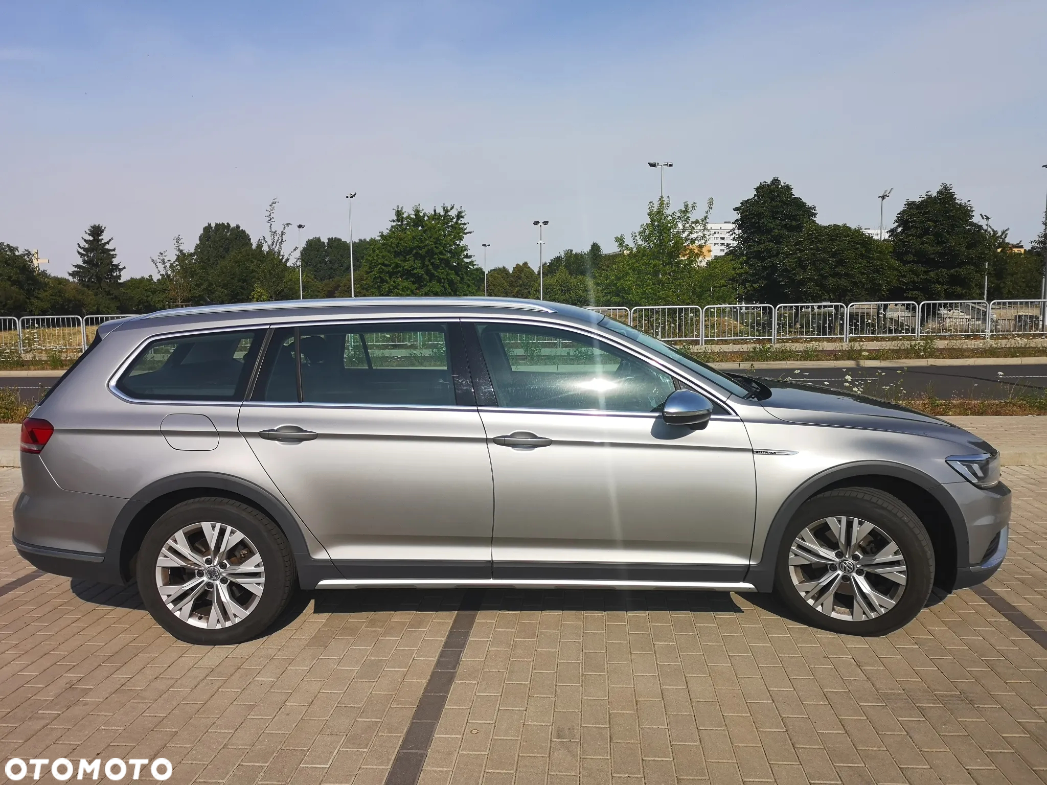 Volkswagen Passat - 7