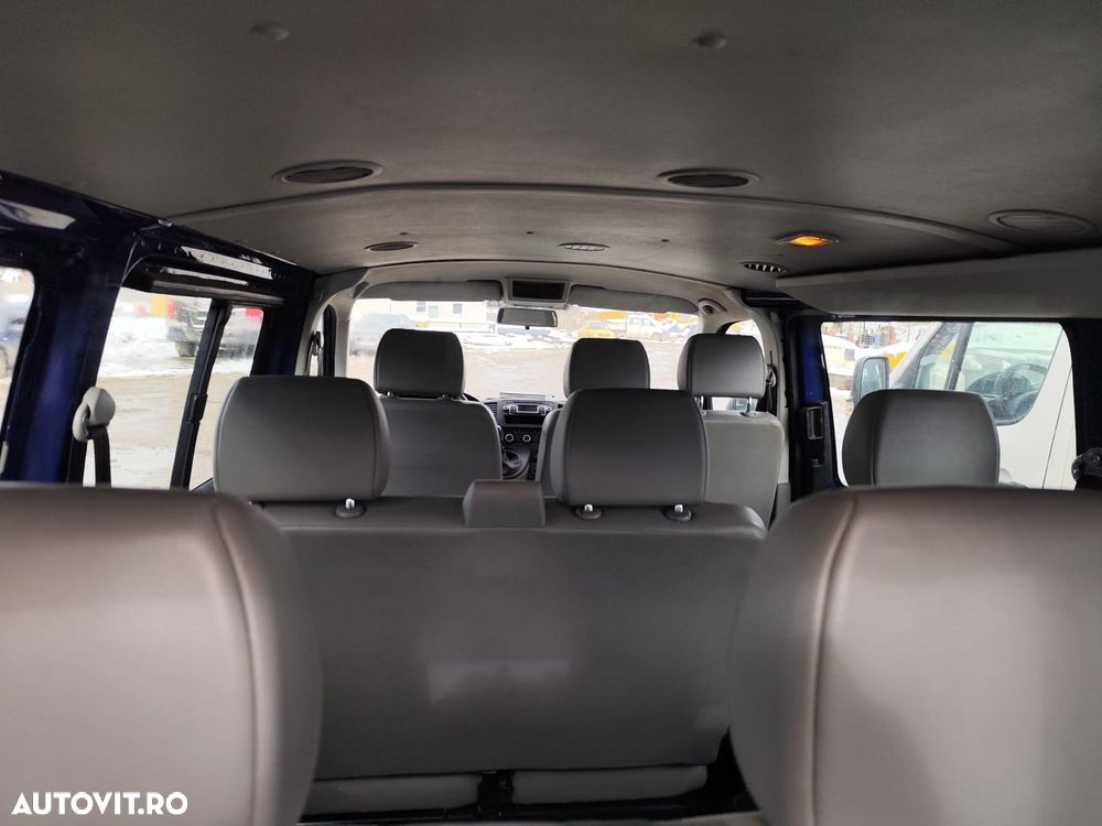 Volkswagen Transporter - 4