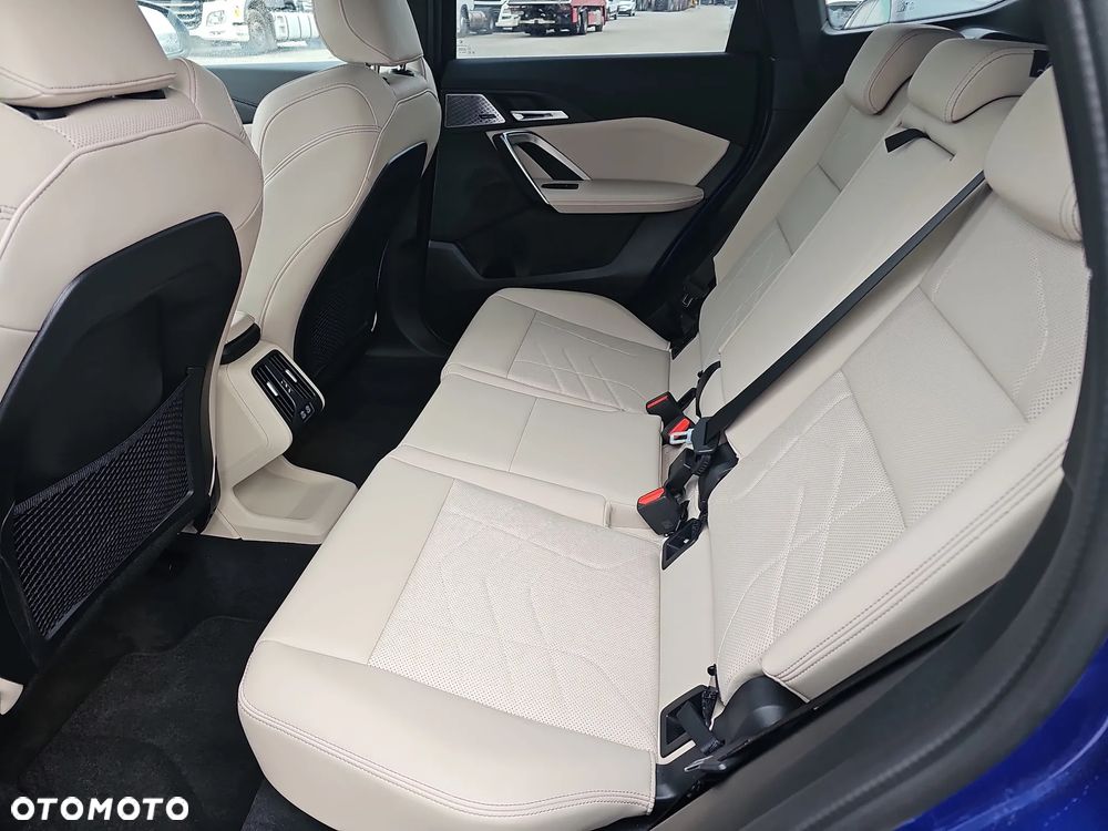 BMW X1 xDrive23i mHEV M Sport - 12