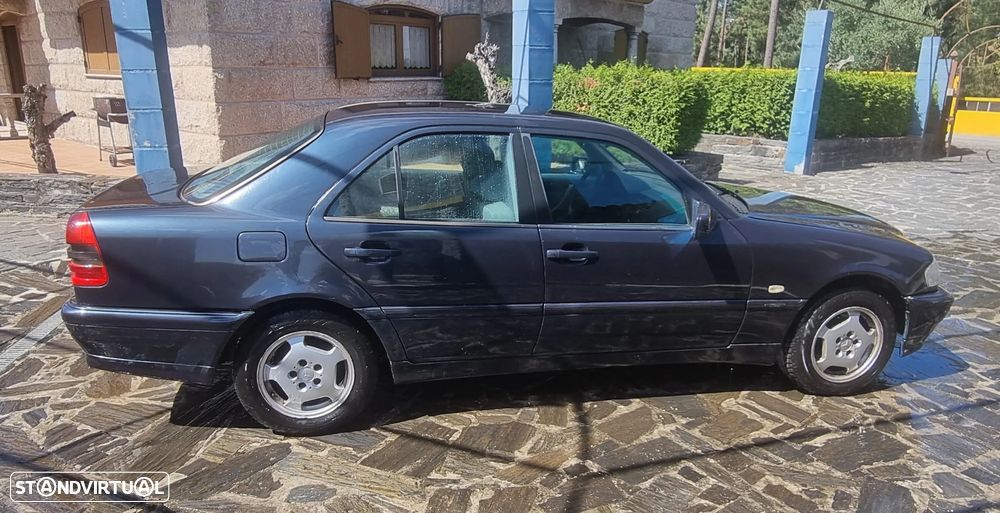 Mercedes-Benz C 200 D Elegance - 3