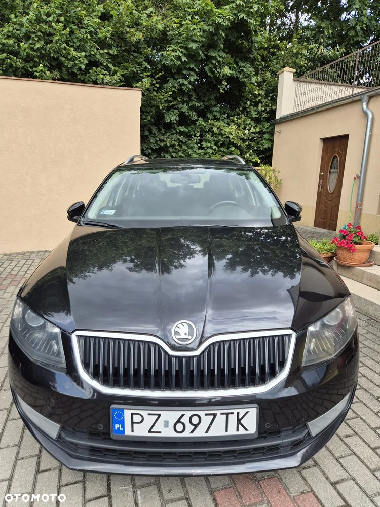 Skoda Octavia 2.0 TDI Elegance DSG - 6