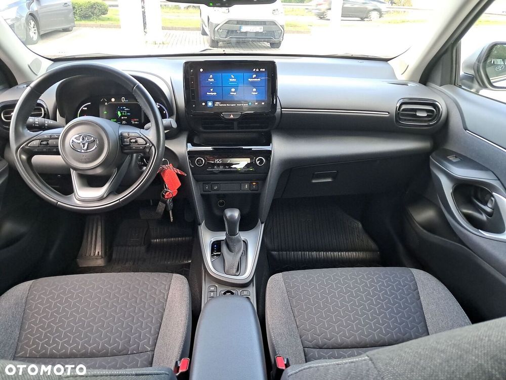 Toyota Yaris Cross Hybrid 1.5 Comfort 4x4 - 11